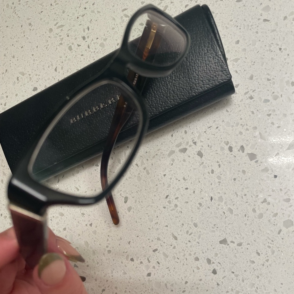 Burberry Thin rim eye glasses